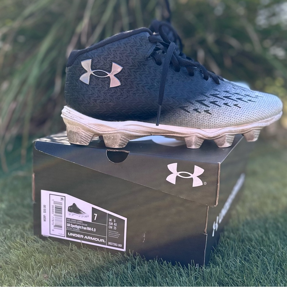 Under Armour Spotlight Fran RM 4.0 Youth Cleats Flag Football Cleats